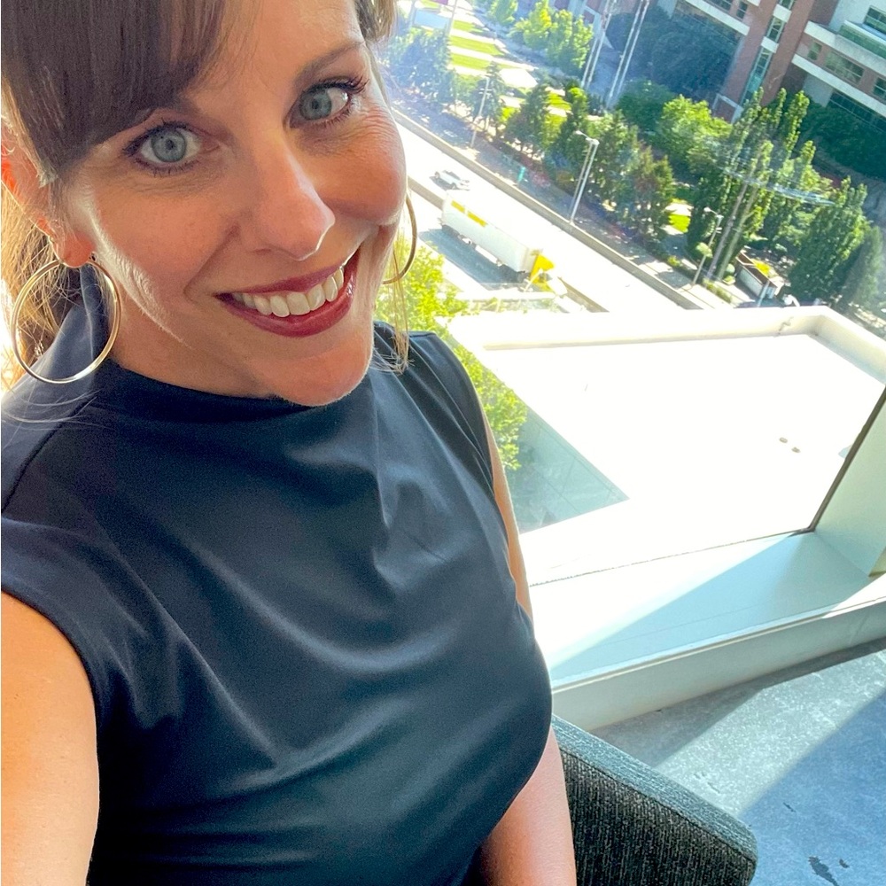 Meet your Posher, Shara